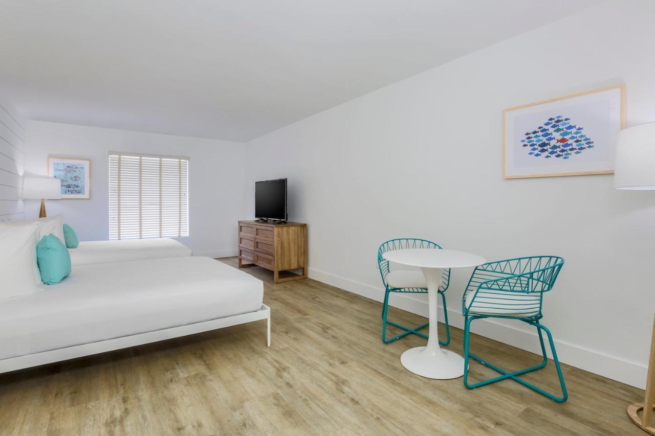Fisher Inn Resort & Marina Исламорада Екстериор снимка