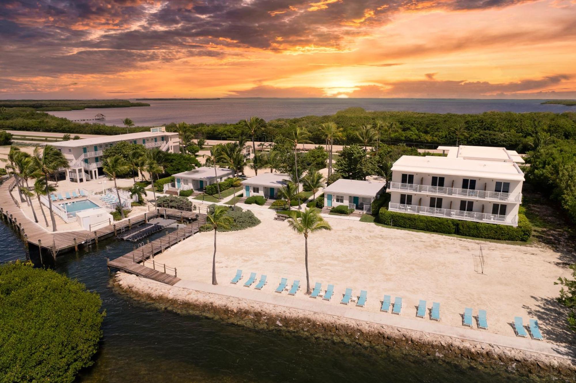 Fisher Inn Resort & Marina Исламорада Екстериор снимка